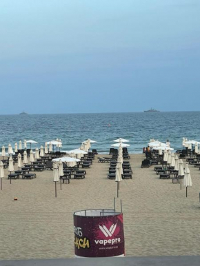 GIA Waterfront Beach Apartment